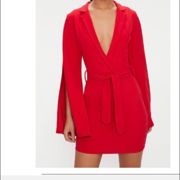 Red split sleeve dress - Picture 1 of 4